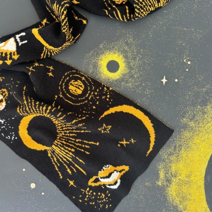 House of Disaster-After Dark-Sjaal-Zwart