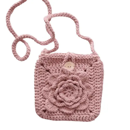 Gehaakte tas met bloem Roze